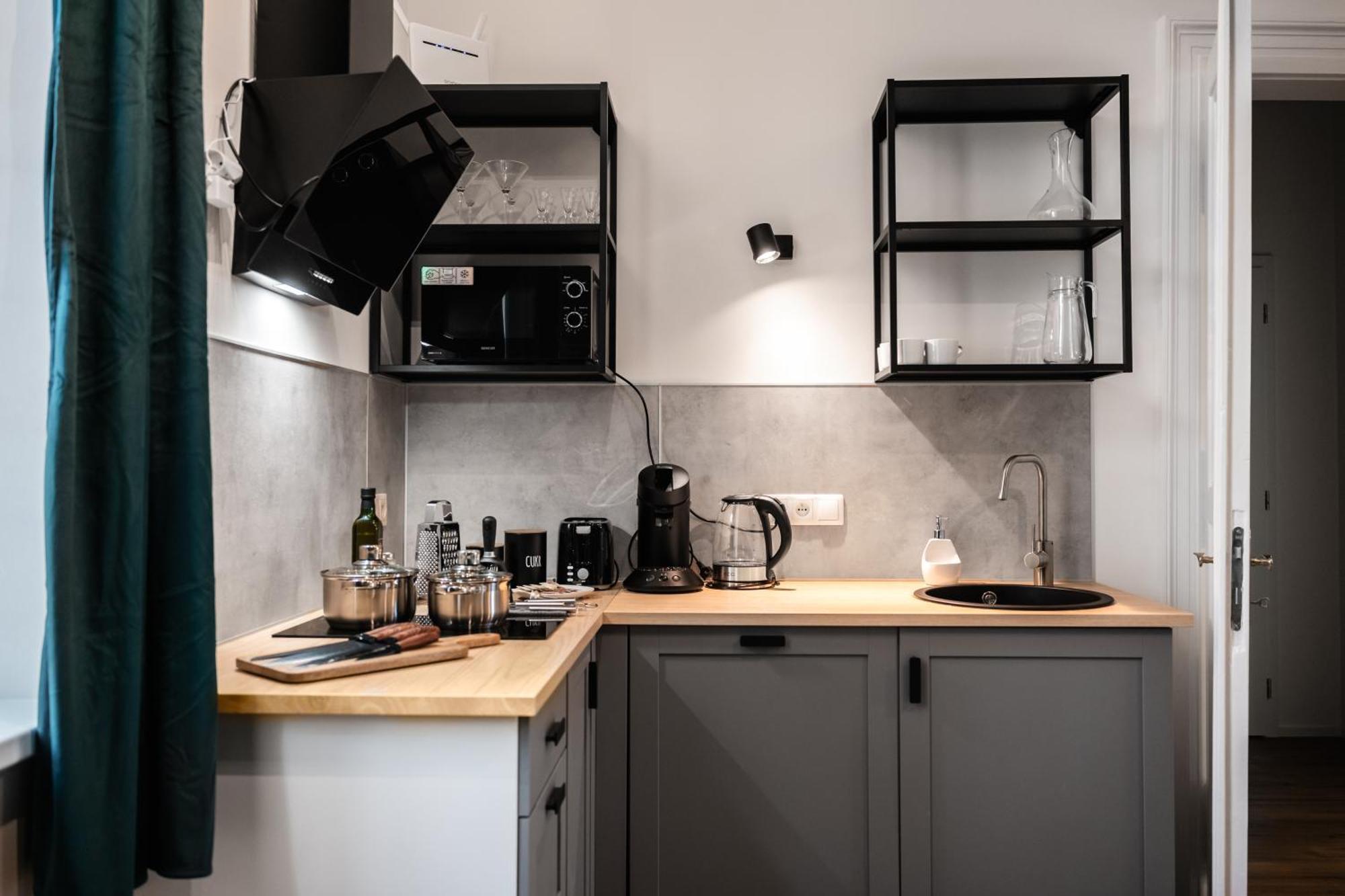 Majestic Square View Residence — Photos 3